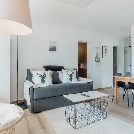 Avec Vue Majestueuse Sur Les Montagnes Lägenhet