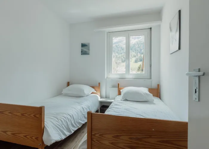 Avec Vue Majestueuse Sur Les Montagnes