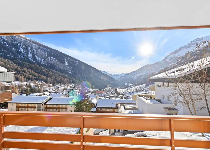 Avec Vue Majestueuse Sur Les Montagnes Loèche-les-Bains