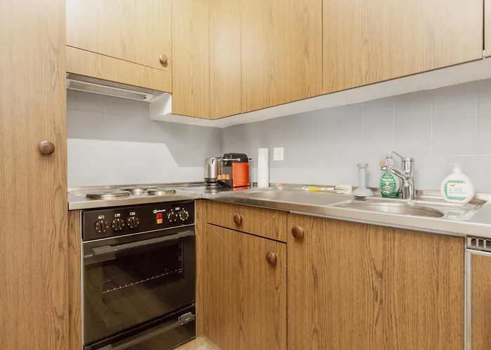 Avec Vue Majestueuse Sur Les Montagnes